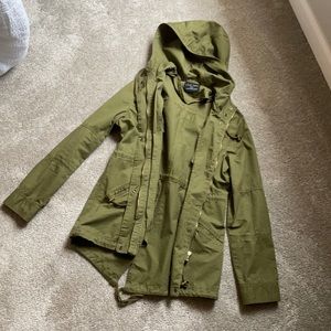 Hooded green anorak jacket